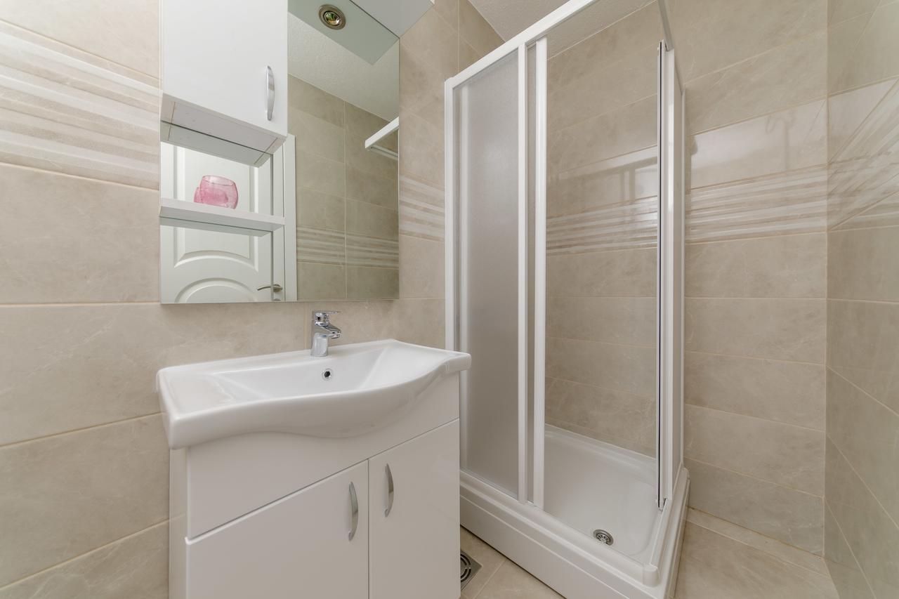 Apartmani Mia Тиват Экстерьер фото