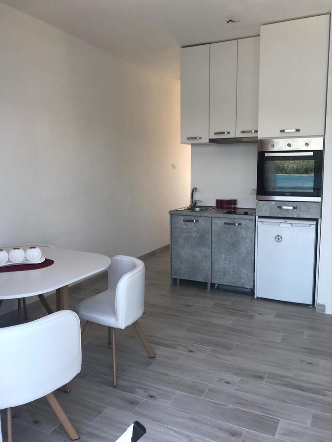 Apartmani Mia Тиват Экстерьер фото